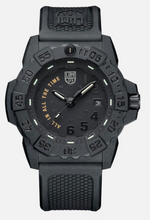 Load image into Gallery viewer, Luminox 3501.BO.AL
