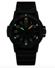 Load image into Gallery viewer, Luminox 0330