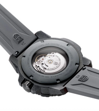 Load image into Gallery viewer, Luminox 3862 Automatic