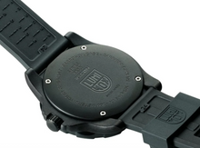 Load image into Gallery viewer, Luminox 8833
