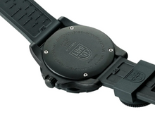 Load image into Gallery viewer, Luminox 8837
