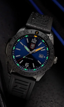 Load image into Gallery viewer, Luminox 3123.B
