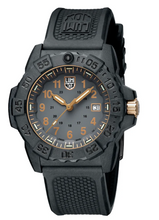 Load image into Gallery viewer, Luminox 3508.GOLD
